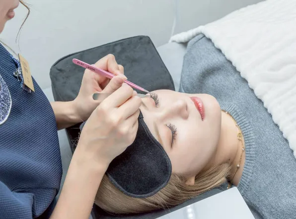 アイラッシュ・アイブロウ